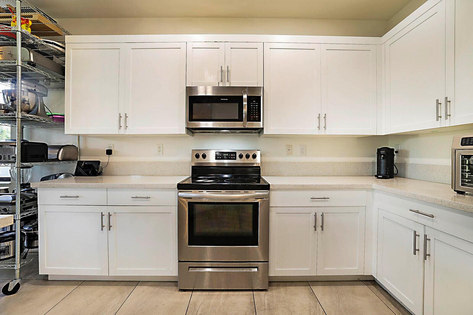 VIA VENTURA NEIGHBORHOOD - Residential Lease