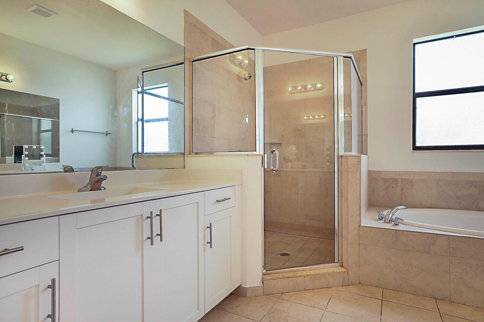 VIA VENTURA NEIGHBORHOOD - Residential Lease