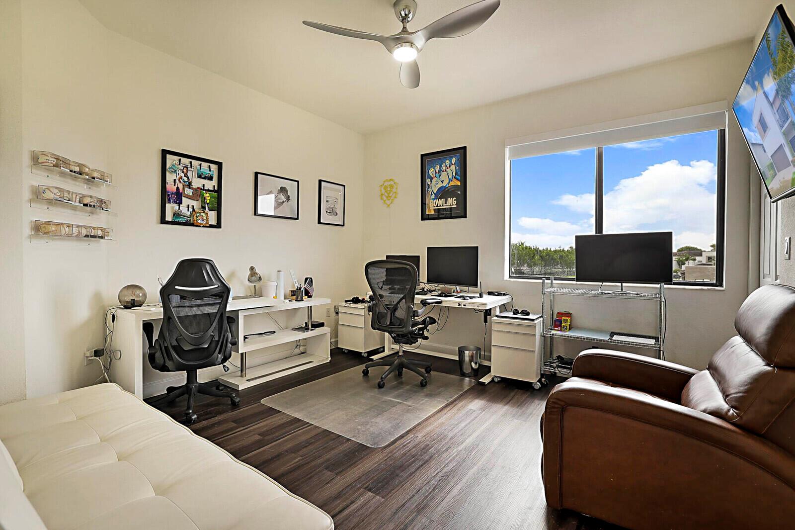 VIA VENTURA NEIGHBORHOOD - Residential Lease