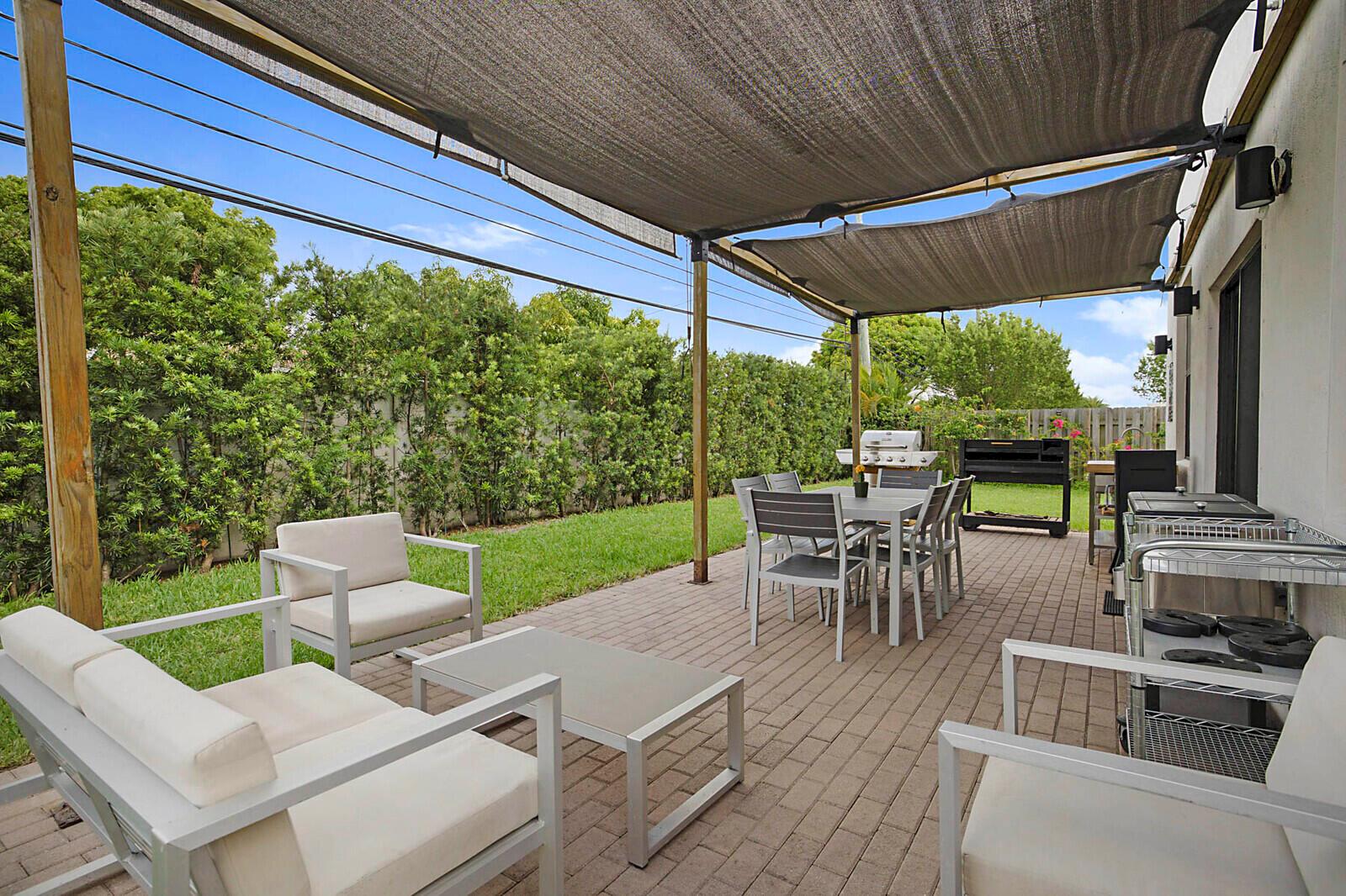 VIA VENTURA NEIGHBORHOOD - Residential Lease