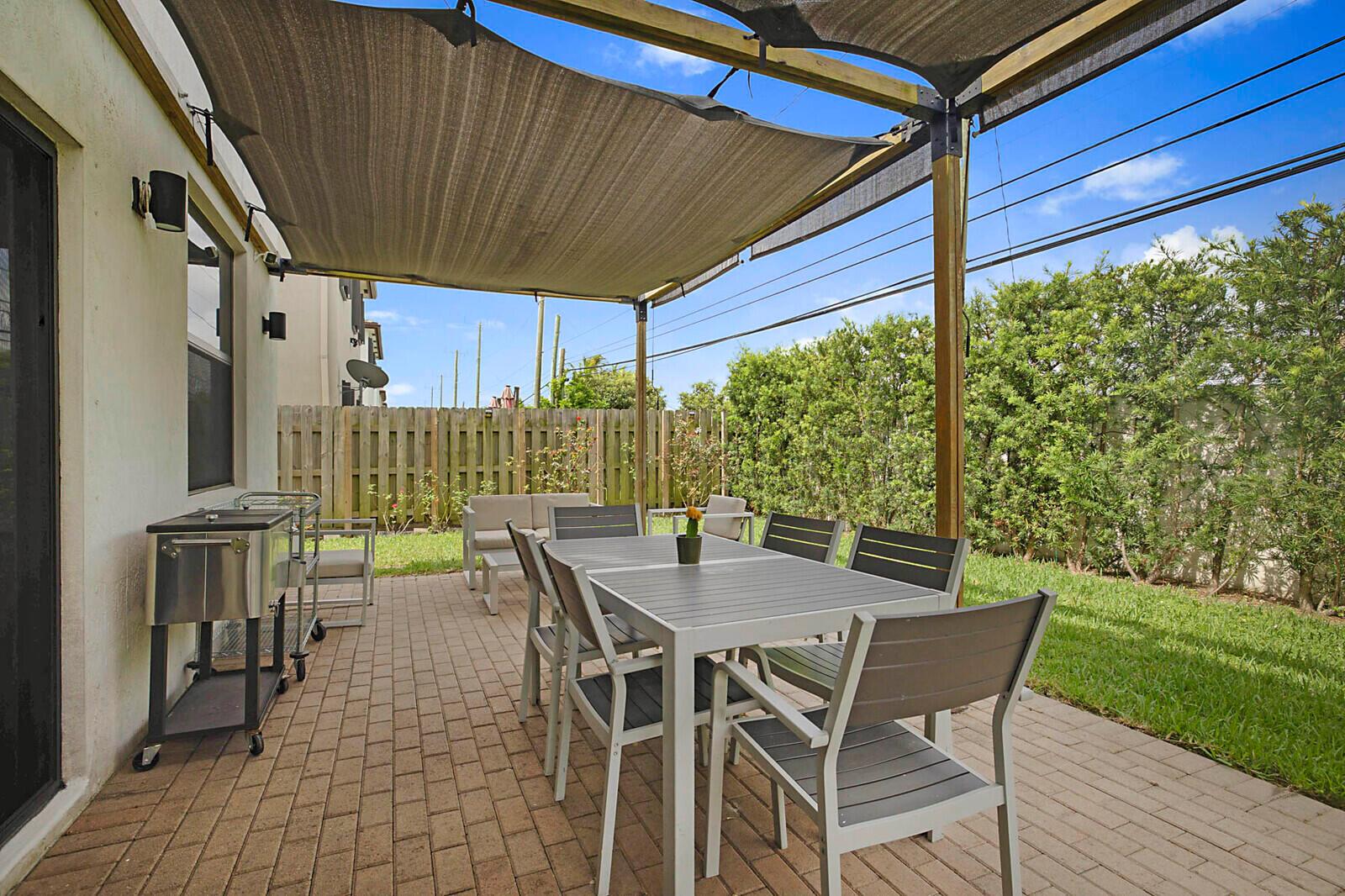 VIA VENTURA NEIGHBORHOOD - Residential Lease