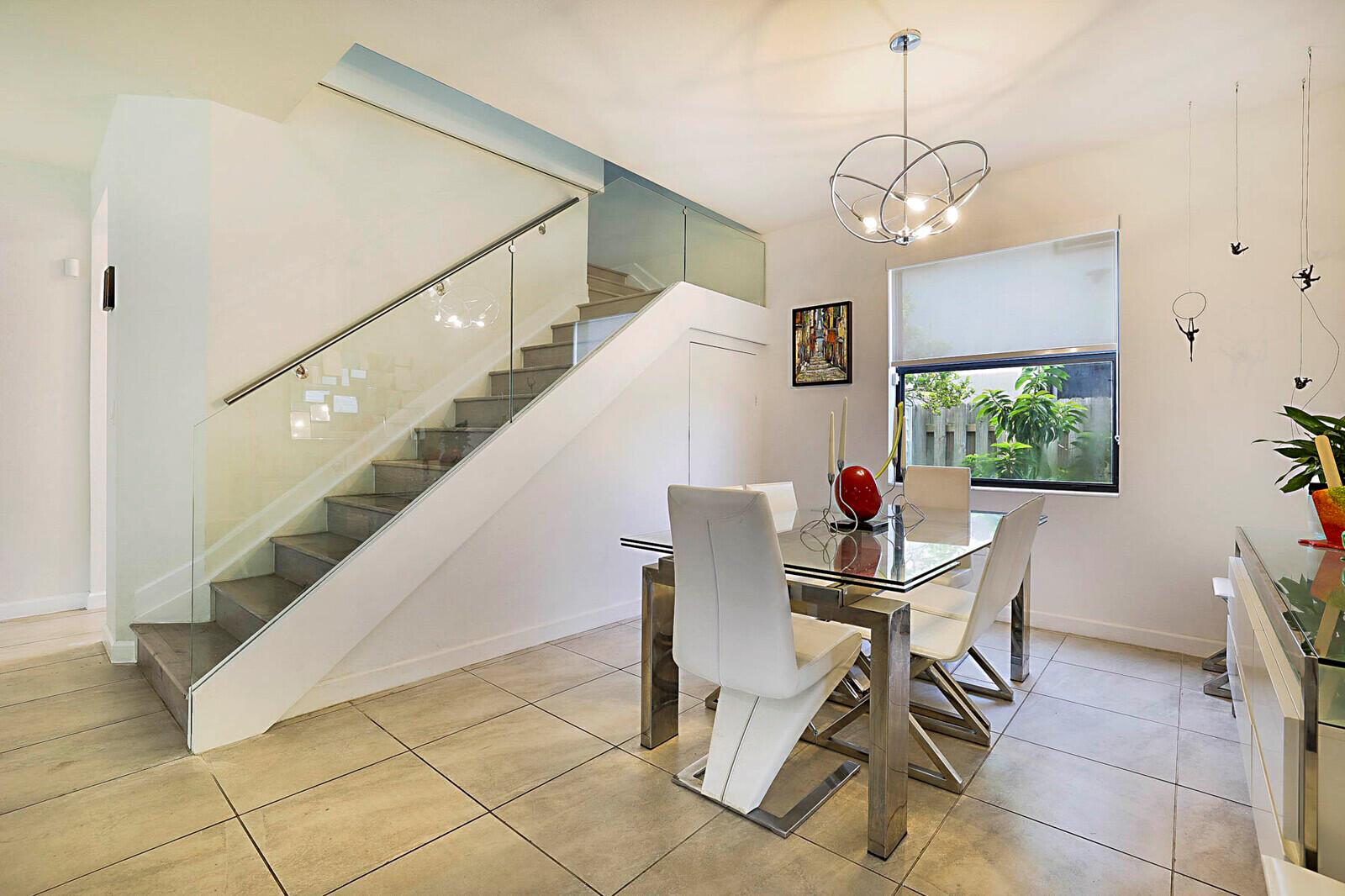 VIA VENTURA NEIGHBORHOOD - Residential Lease