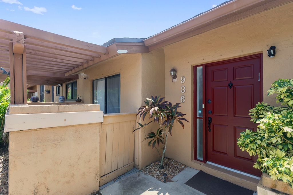 Photo of 936 NW 79 Ter #936, Plantation, FL 33324 (MLS # R10998086)