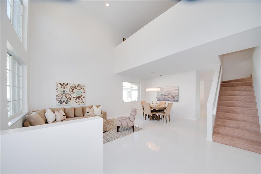 Regency Lakes At Coconut - Residential