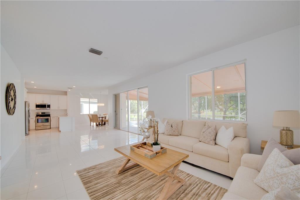 Regency Lakes At Coconut - Residential