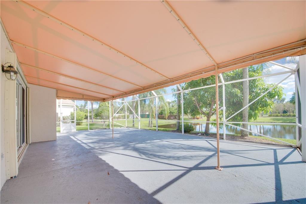 Regency Lakes At Coconut - Residential