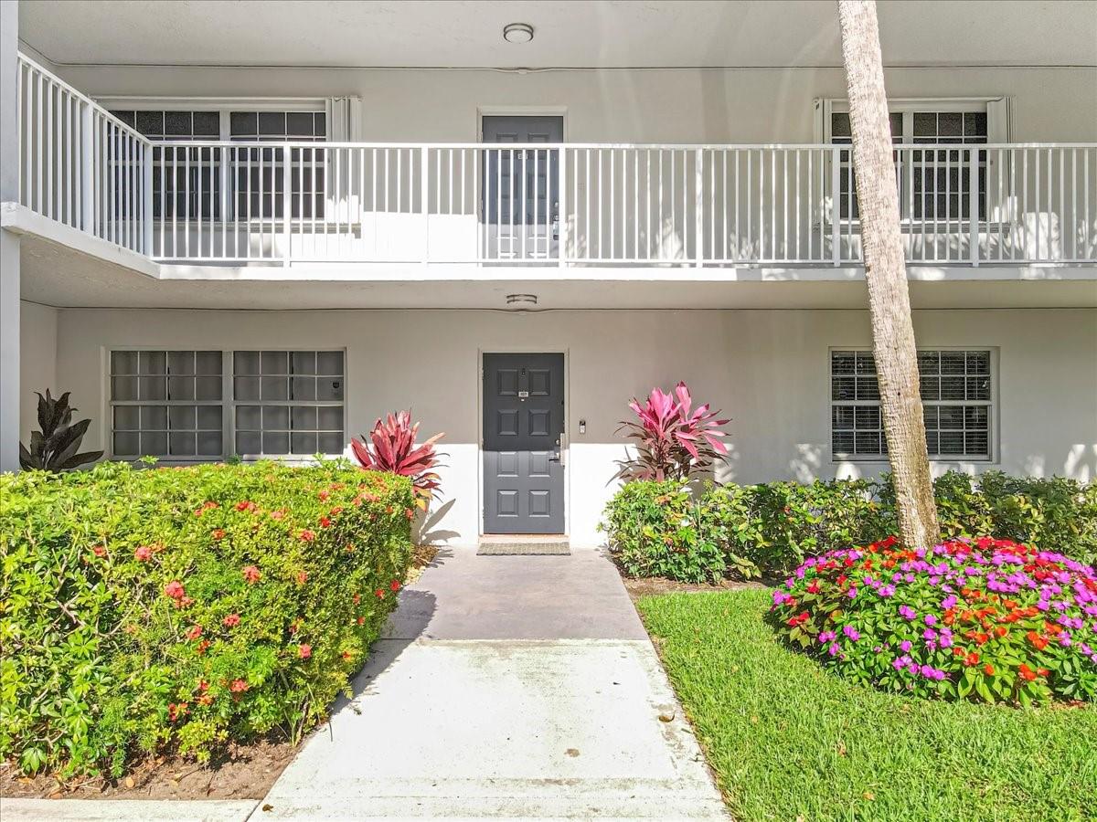 4261 W Palm Aire Dr 107