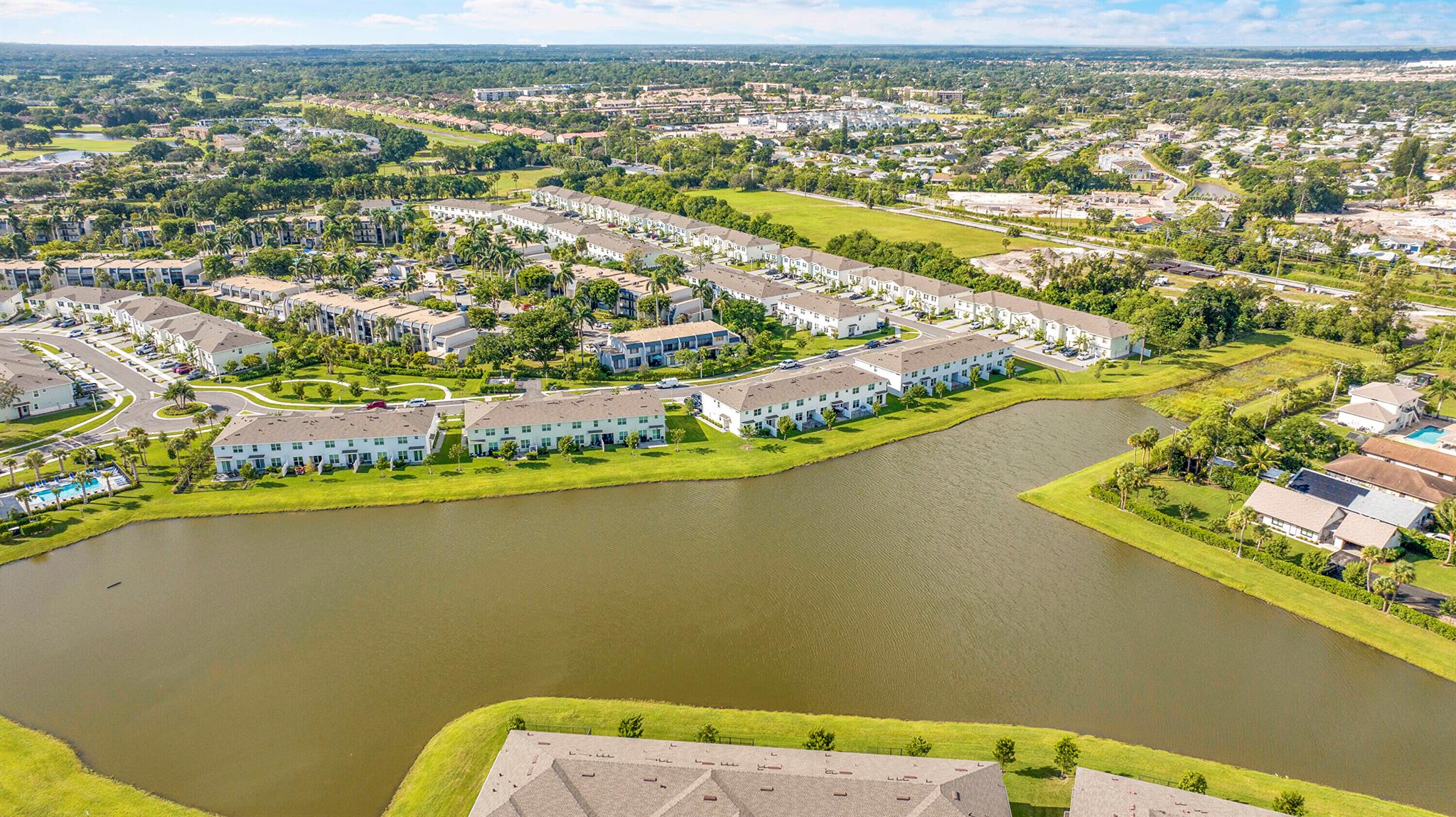 LAKESHORE AT THE FOUNTAIN - Residential