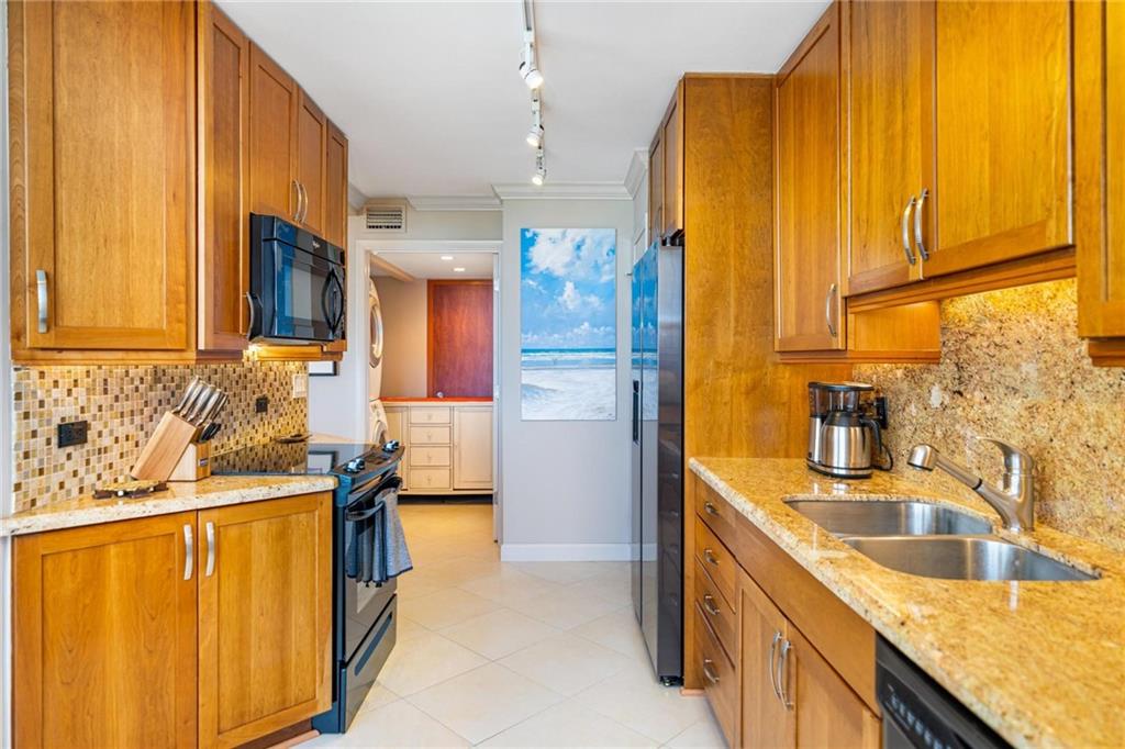 CORINTHIAN - Residential