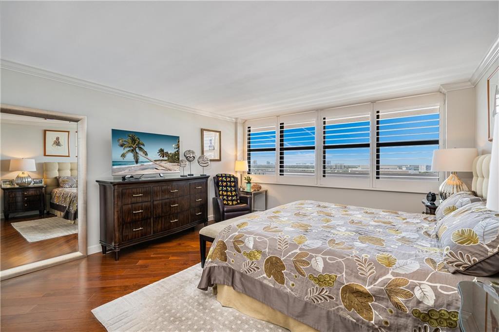 CORINTHIAN - Residential