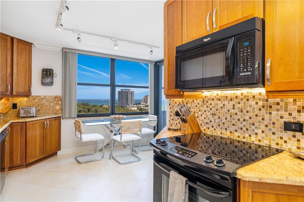 CORINTHIAN - Residential