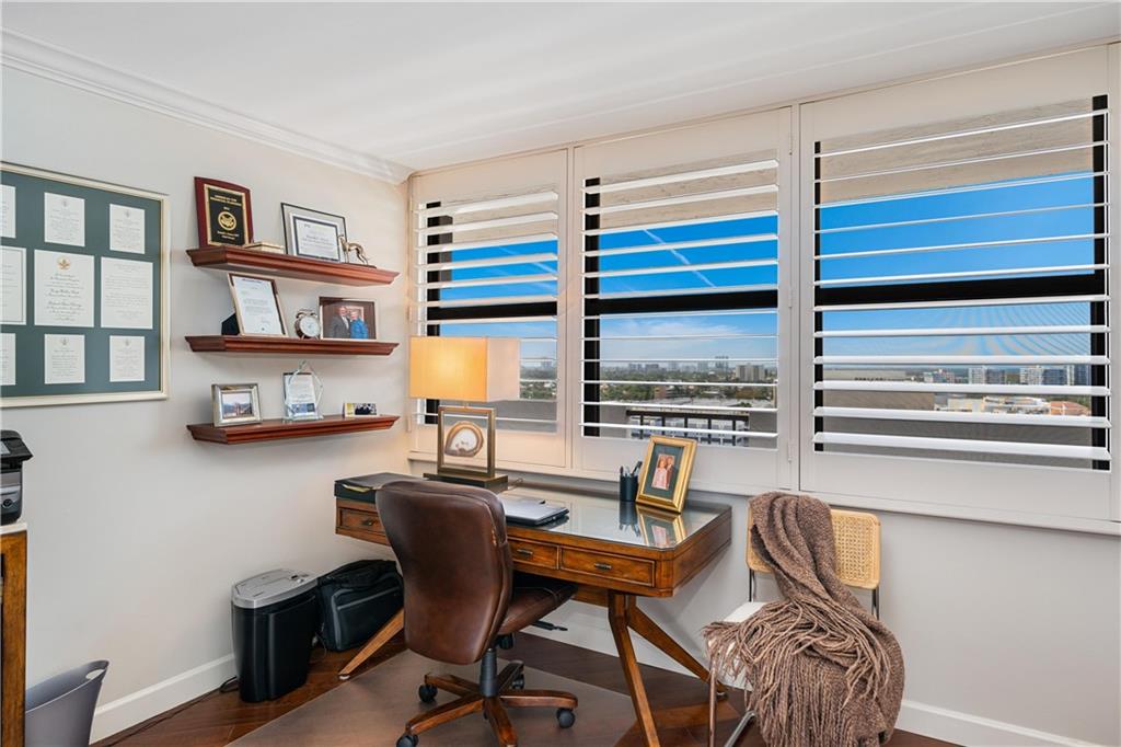 CORINTHIAN - Residential