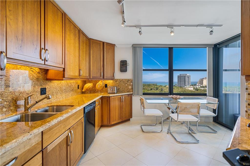 CORINTHIAN - Residential