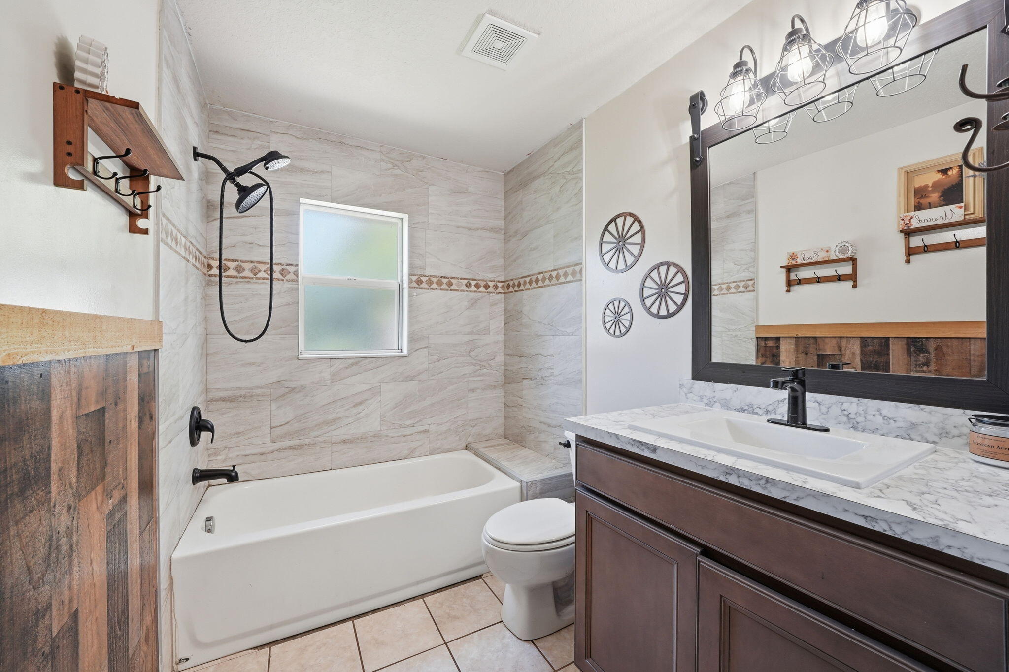 PARADISE PARK UNIT NO 2 - Residential