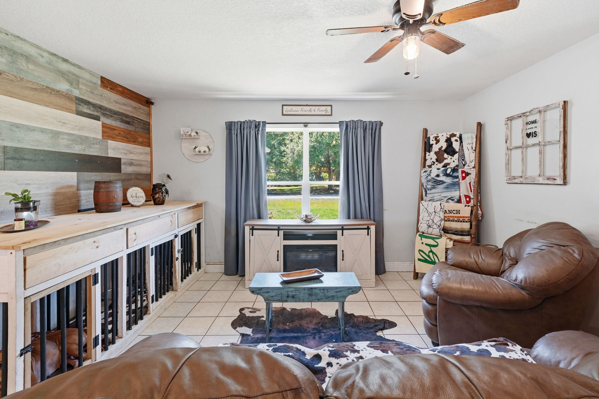 PARADISE PARK UNIT NO 2 - Residential