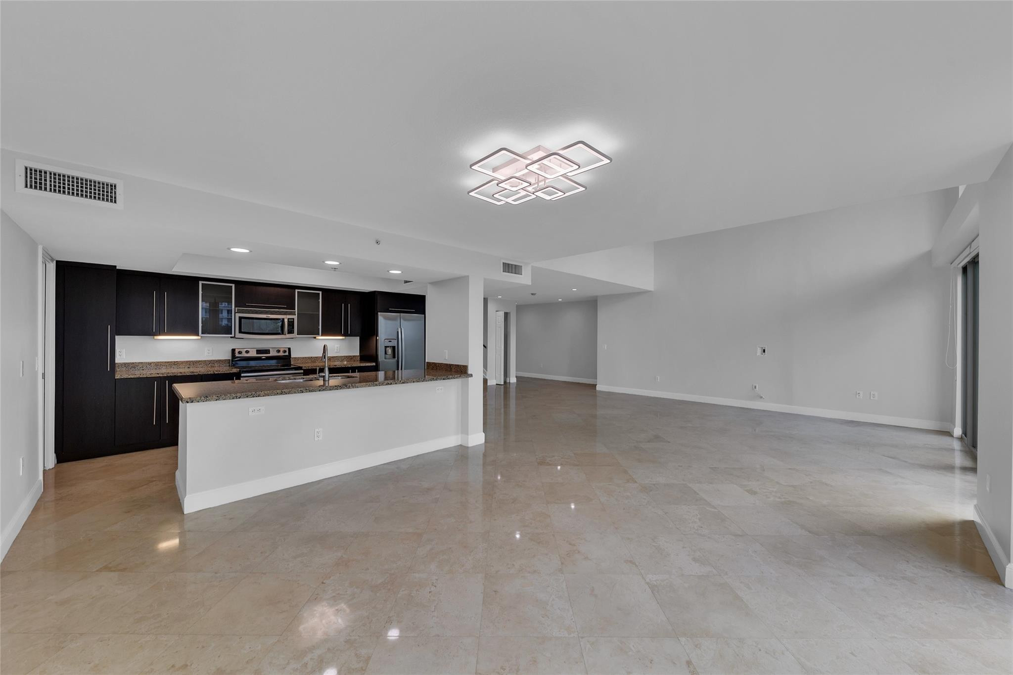 900 SE 2nd Street 502