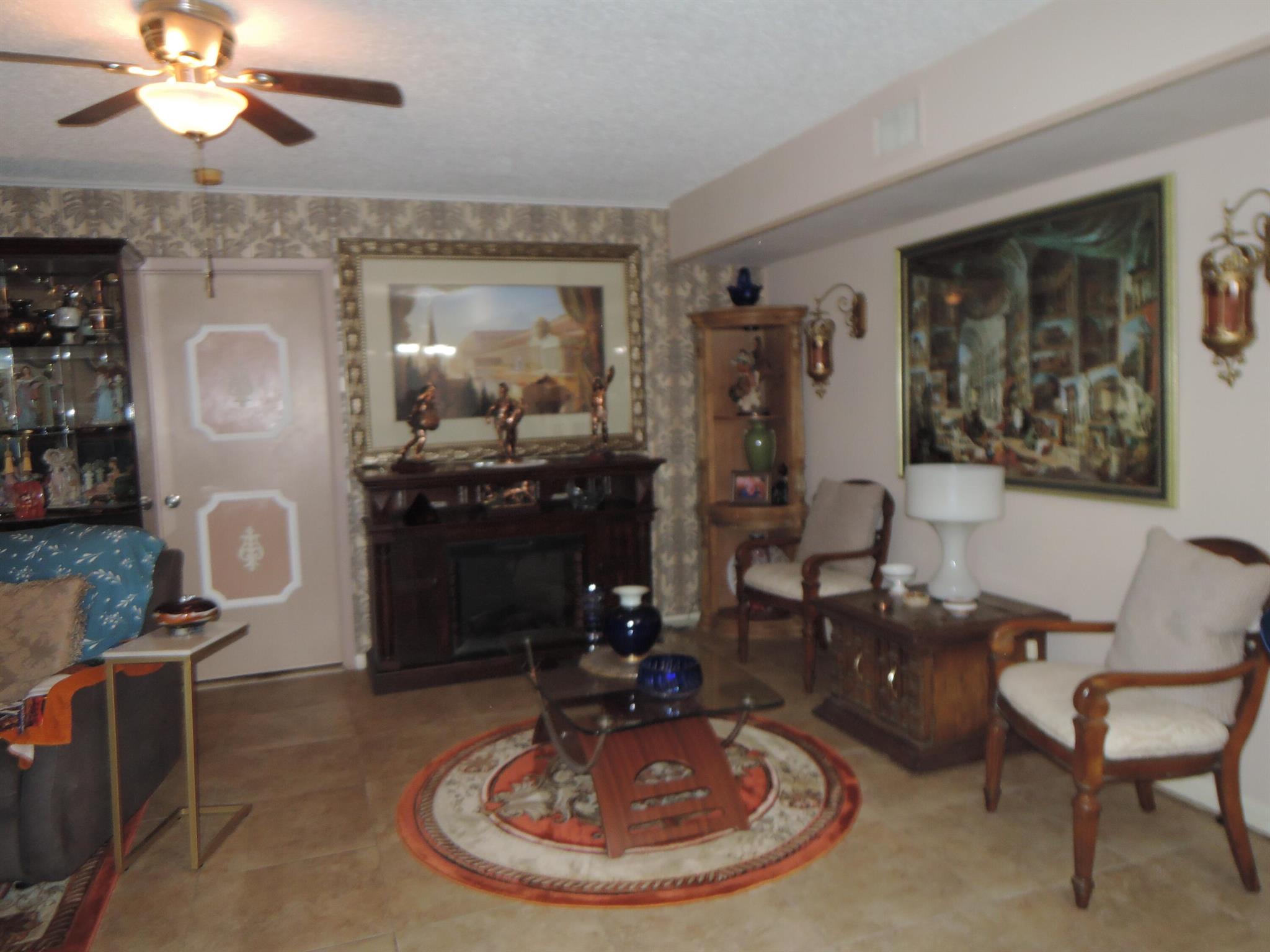 Fort Pierce, Florida 34982, United States, 2 Bedrooms Bedrooms, ,2 BathroomsBathrooms,Residential,Active,209458