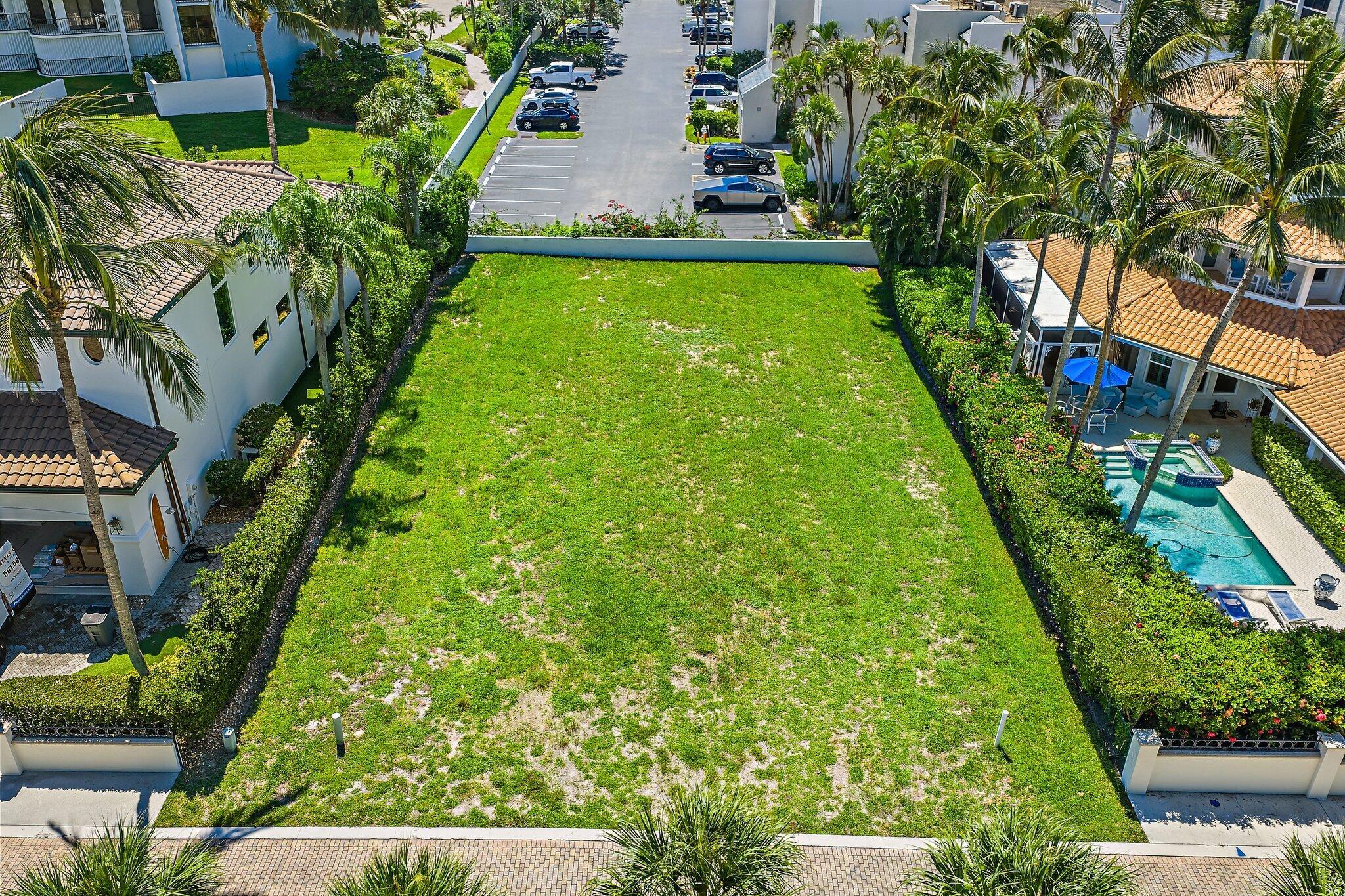 MAISONS DE LA MER - Land