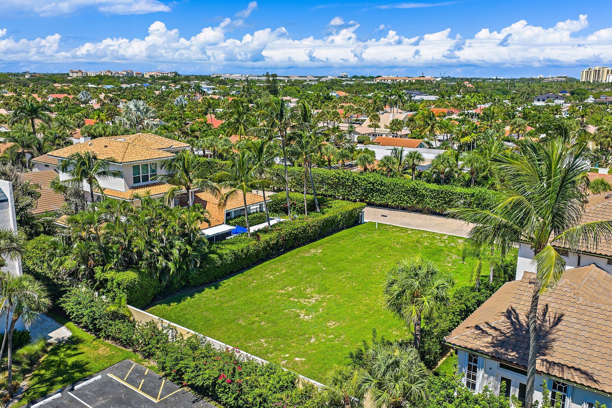 MAISONS DE LA MER - Land