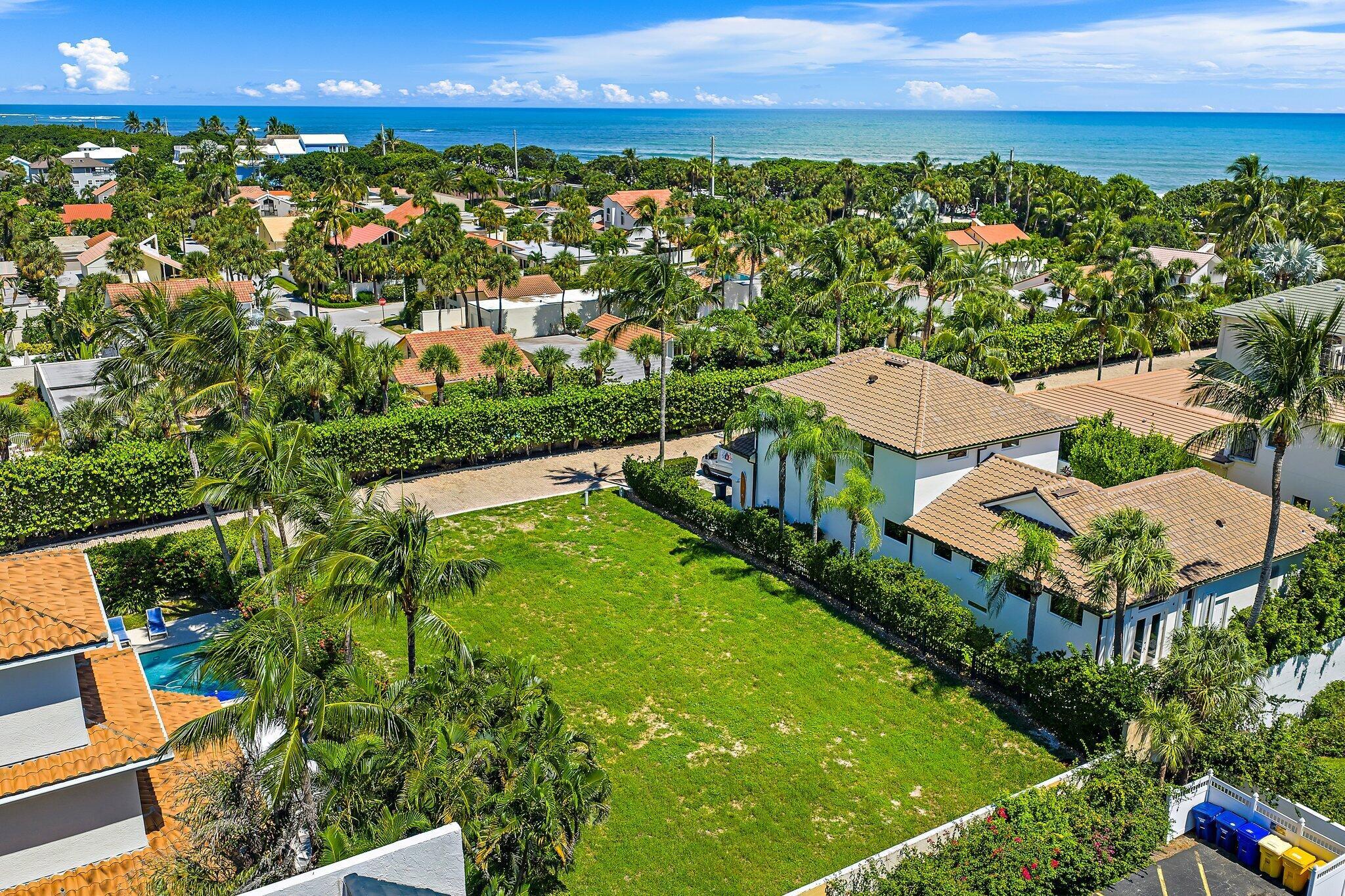 MAISONS DE LA MER - Land