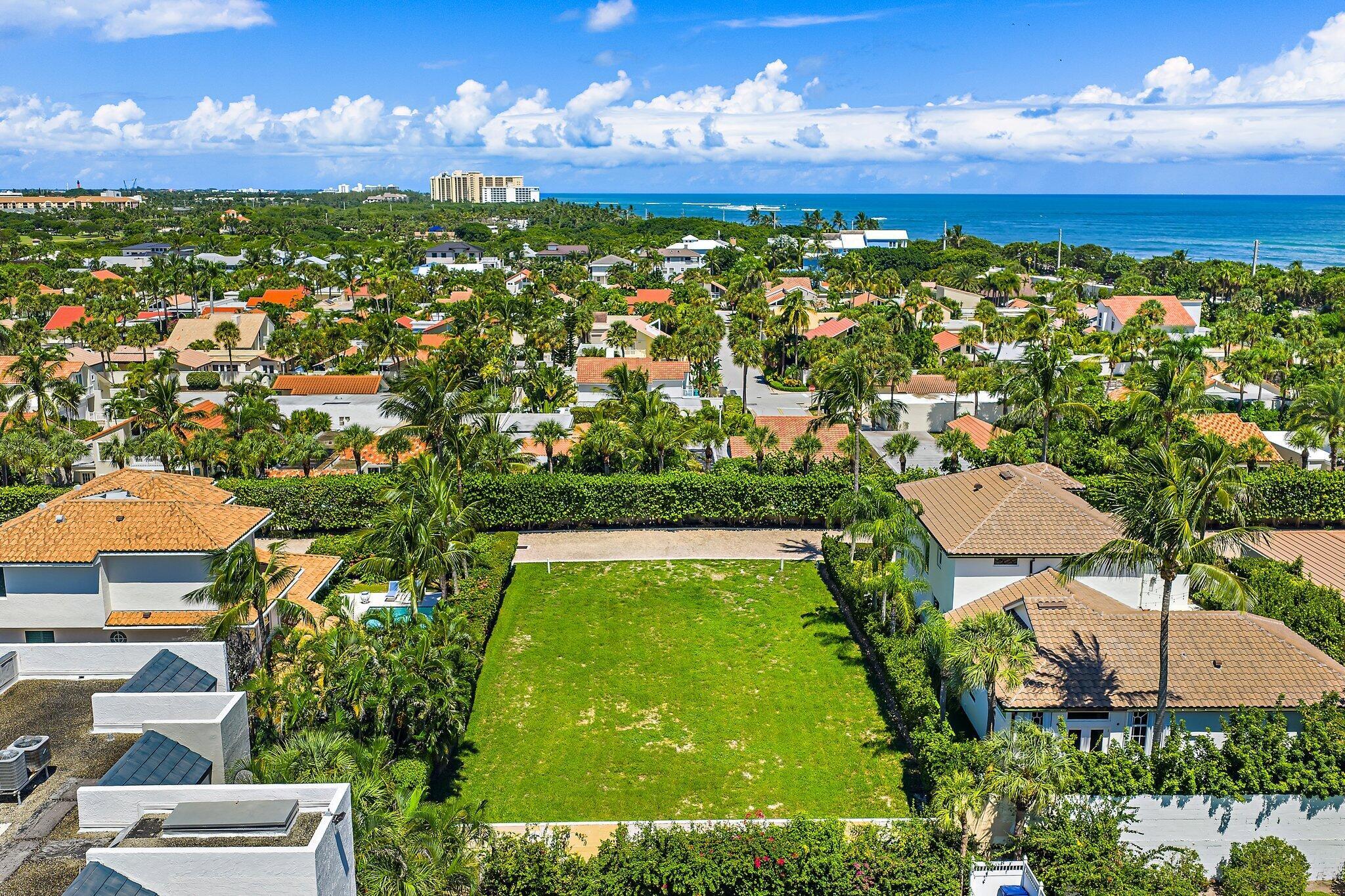 MAISONS DE LA MER - Land