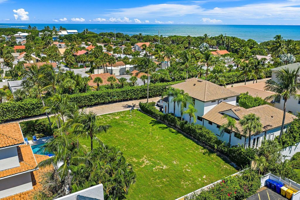 Photo of 112 Tim Mara Drive, Jupiter, FL 33477 (MLS # R11126093)