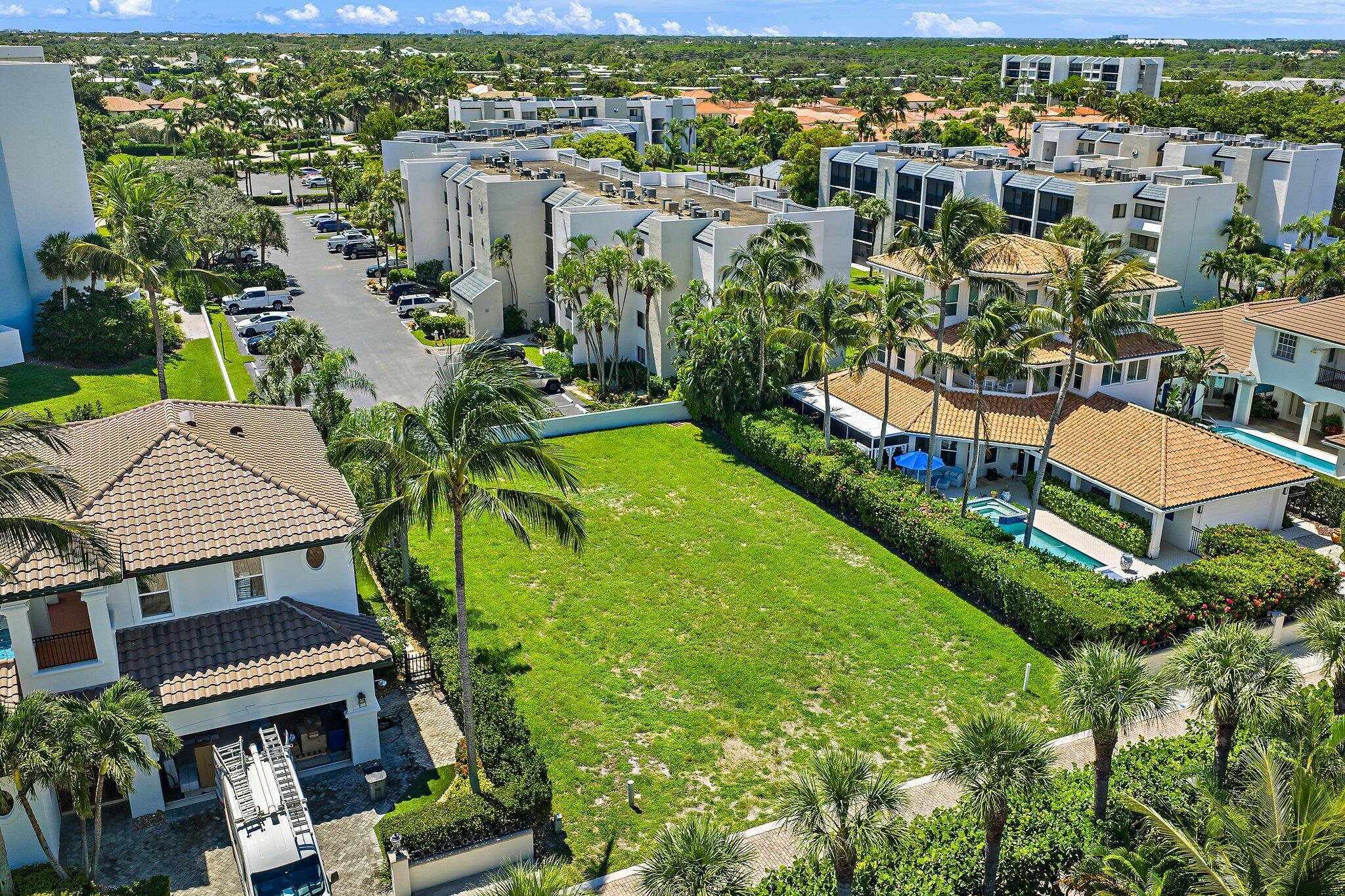 MAISONS DE LA MER - Land