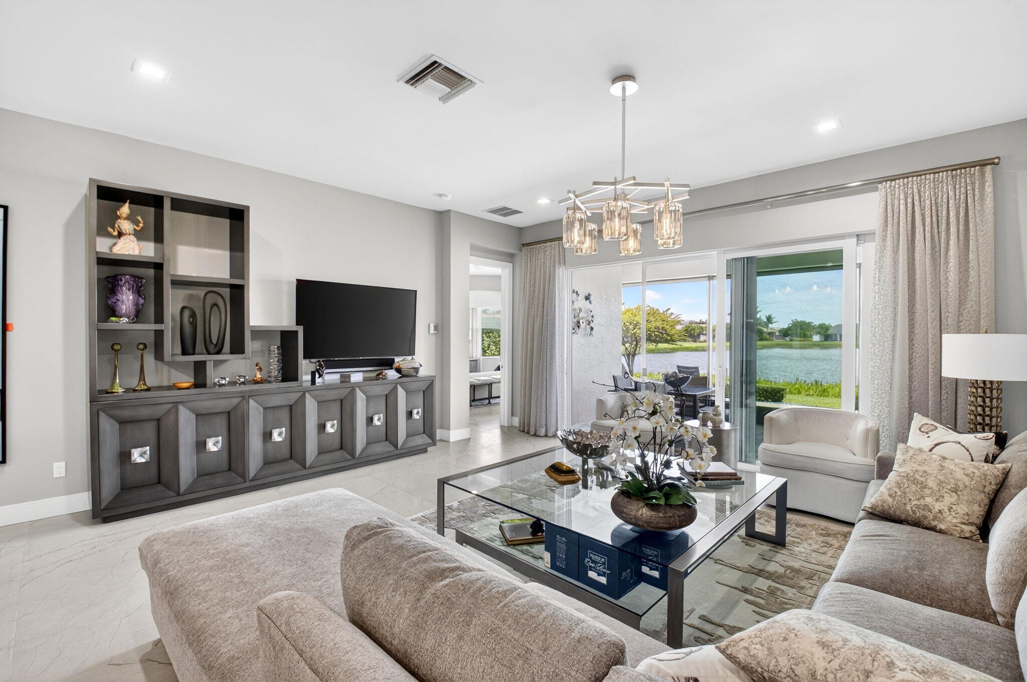 VALENCIA BAY - Residential