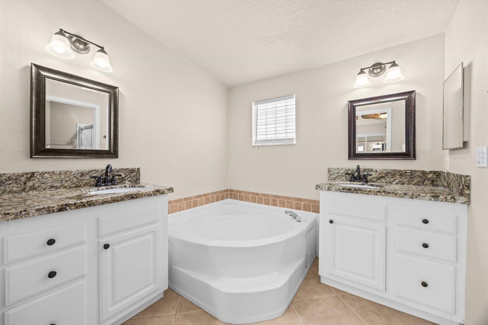 EAGLE'S RETREAT AT SAVANNA CLUB PHASE 2 - Residential