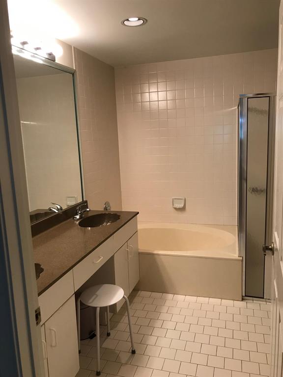 LEXINGTON CLUB - Residential