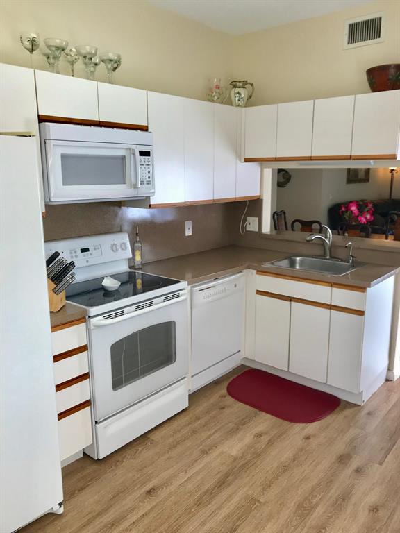 LEXINGTON CLUB - Residential