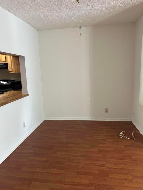 PALM CLUB - Residential Lease