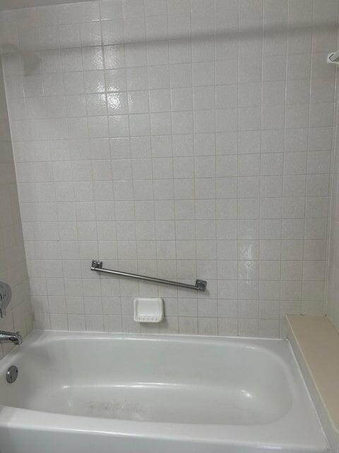 PALM CLUB - Residential Lease