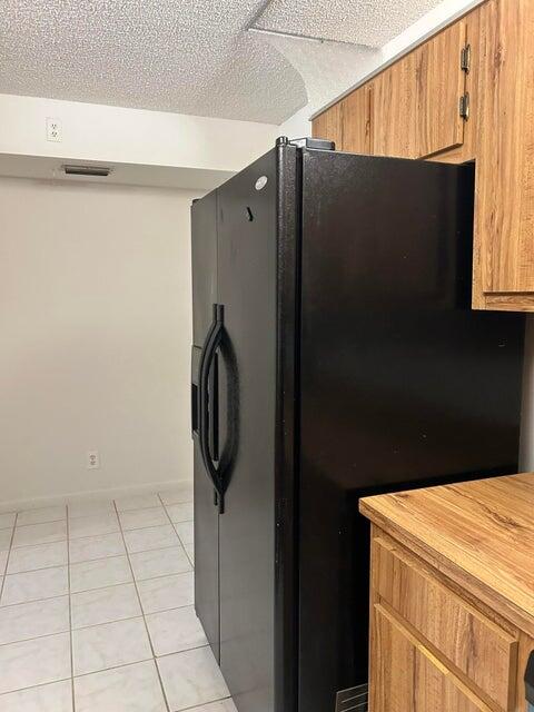 PALM CLUB - Residential Lease