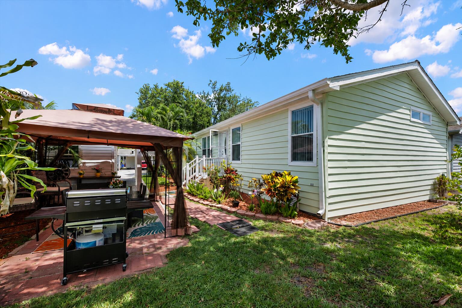 The Meadows of Palm Beach Gardens - Residential