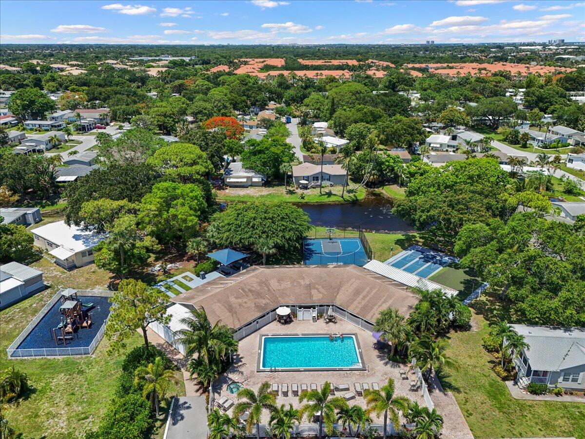 The Meadows of Palm Beach Gardens - Residential