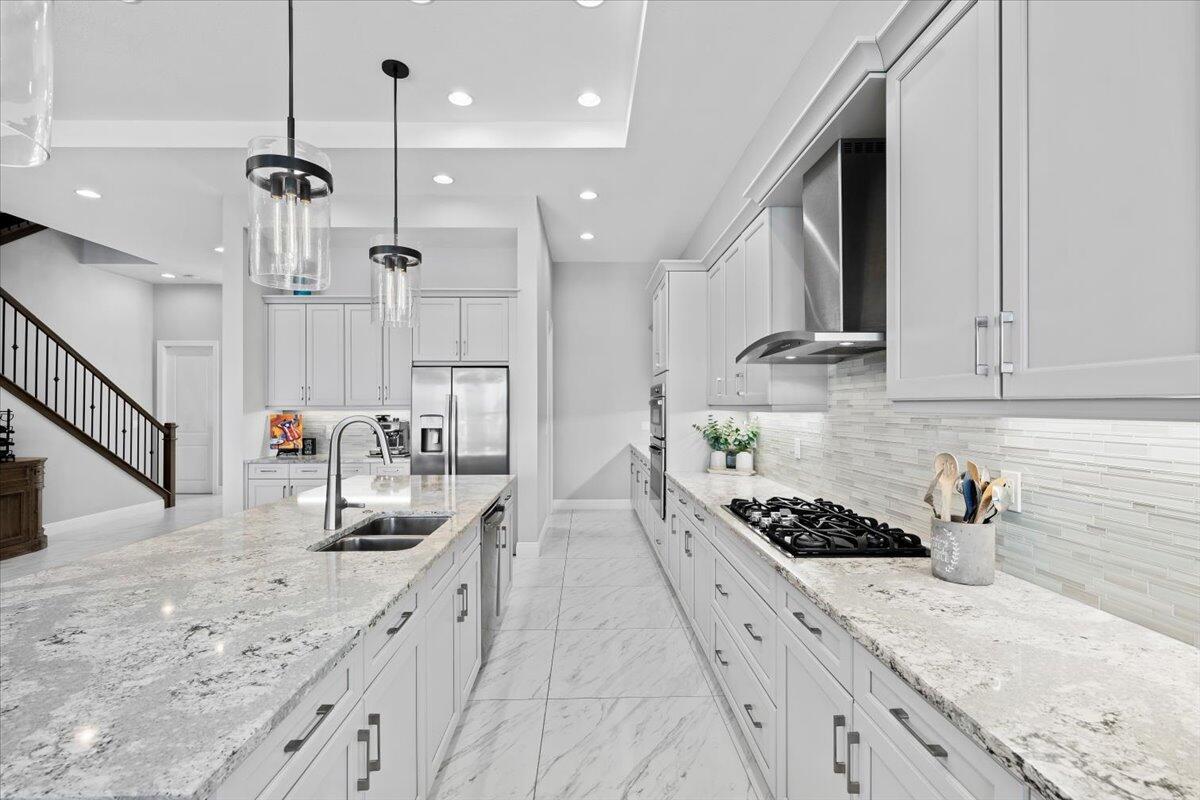 View photos, virtual tours, details... 5725 Gauguin Terrace