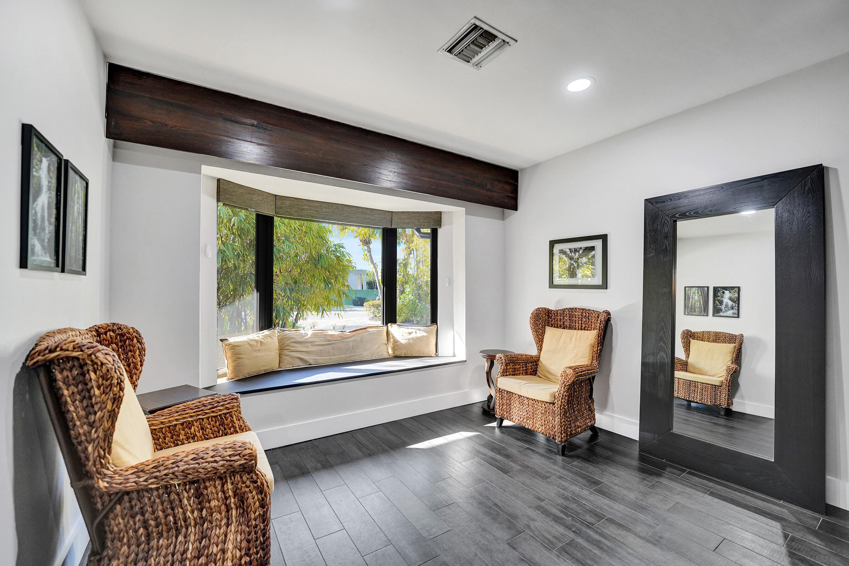 BEACH WAY HEIGHTS UNIT - Residential