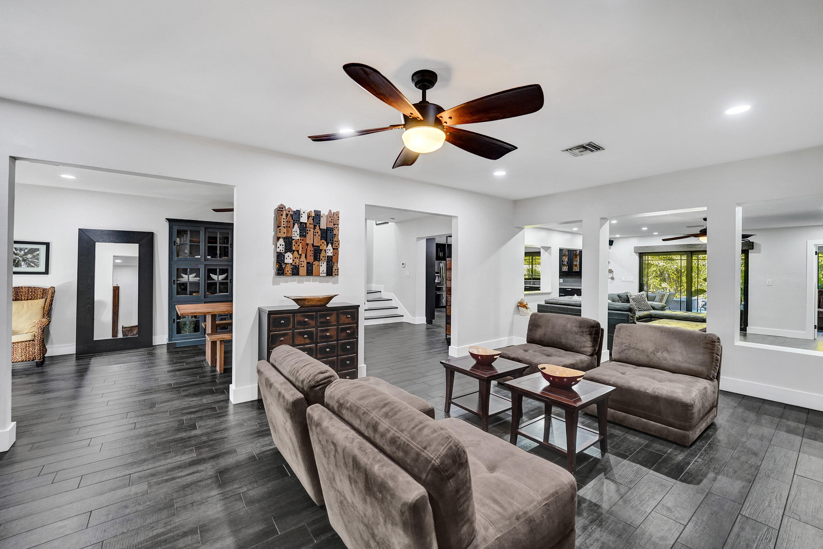 BEACH WAY HEIGHTS UNIT - Residential