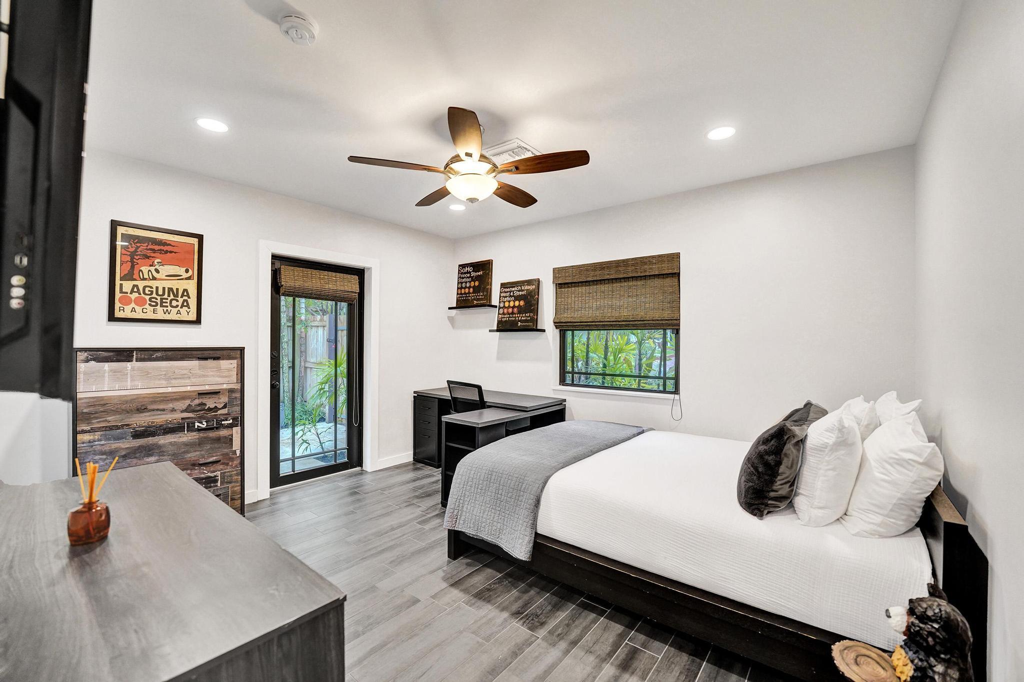 BEACH WAY HEIGHTS UNIT - Residential