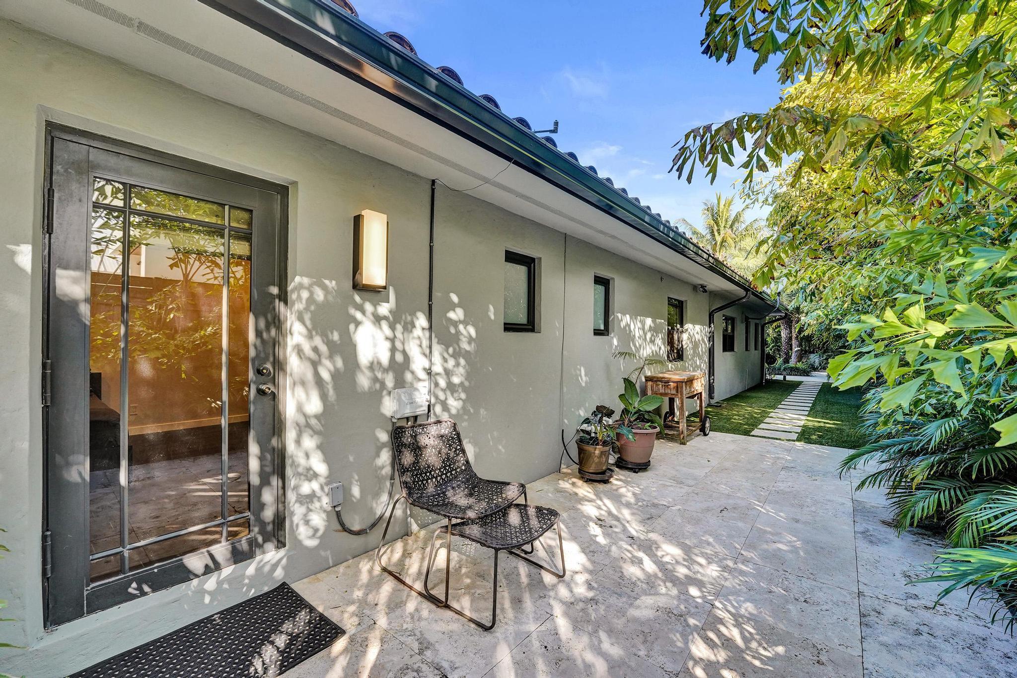 BEACH WAY HEIGHTS UNIT - Residential