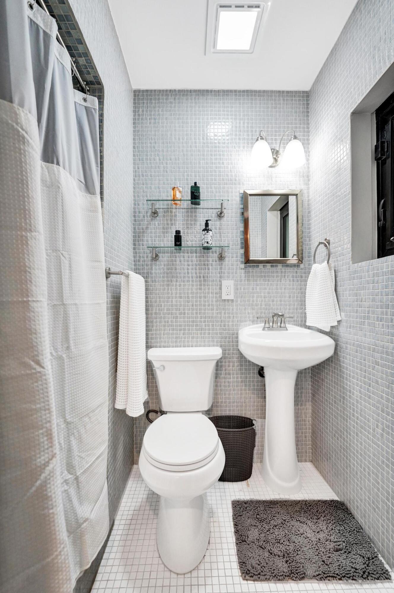 BEACH WAY HEIGHTS UNIT - Residential