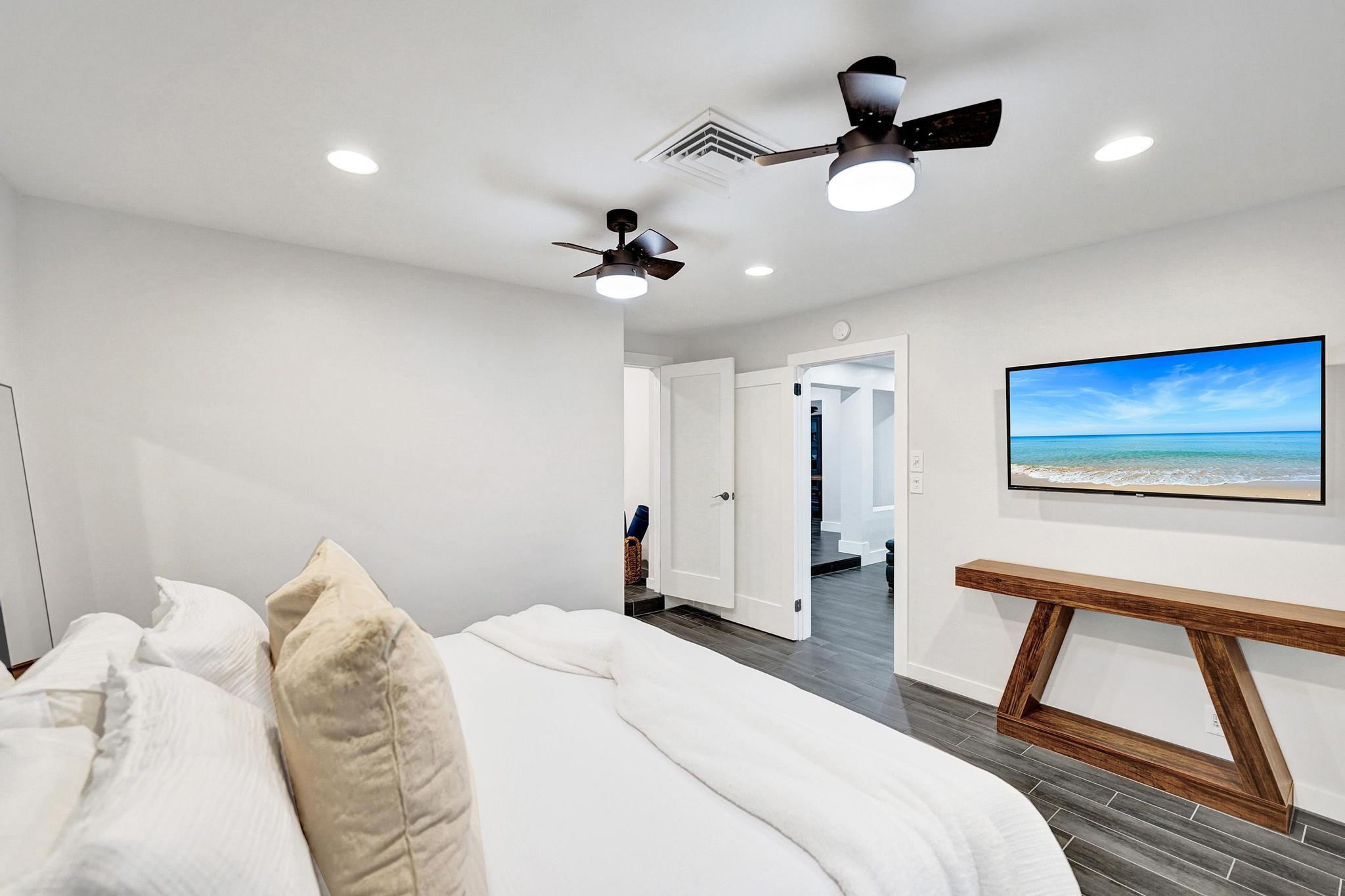 BEACH WAY HEIGHTS UNIT - Residential