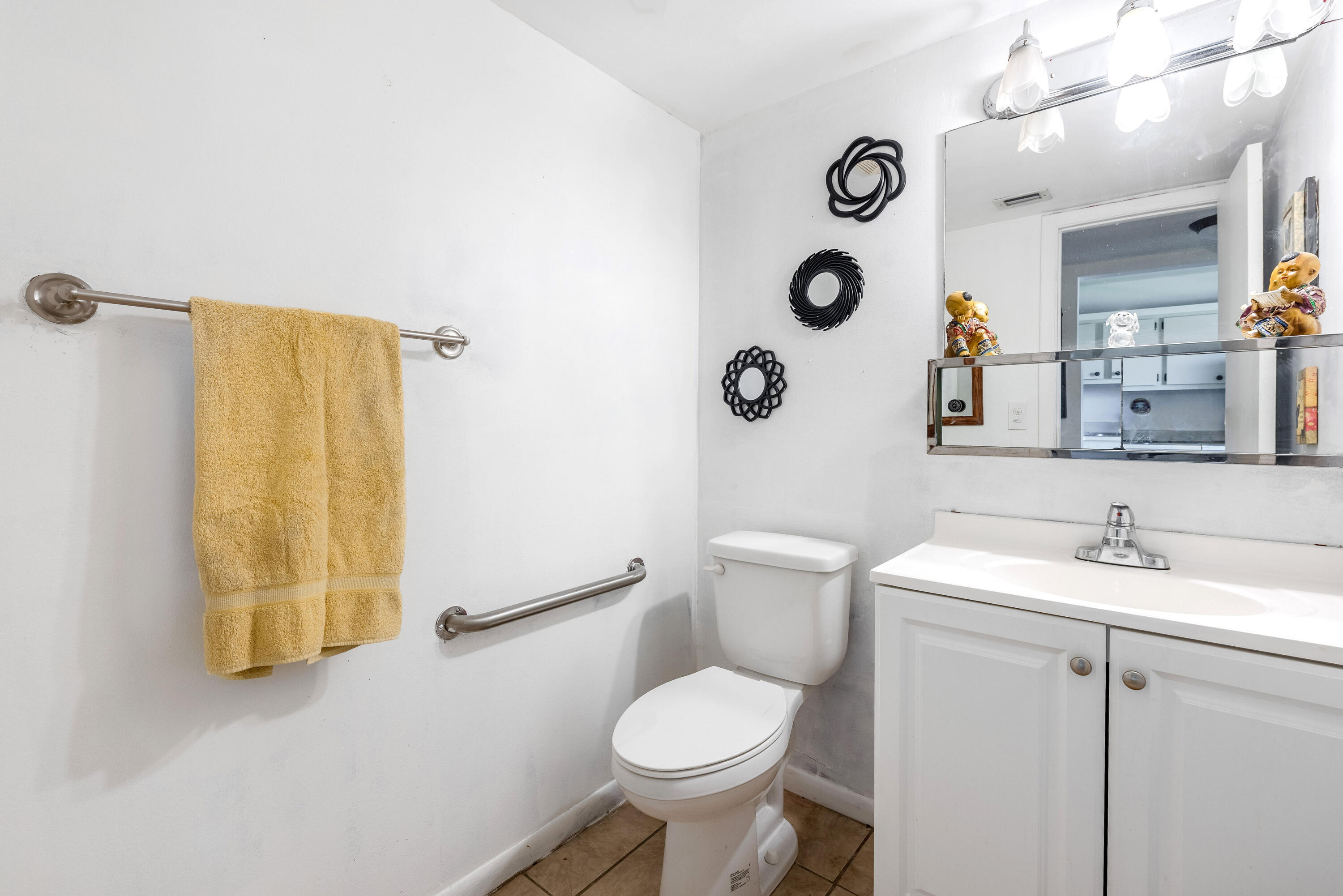 150 Lake Meryl Drive 143