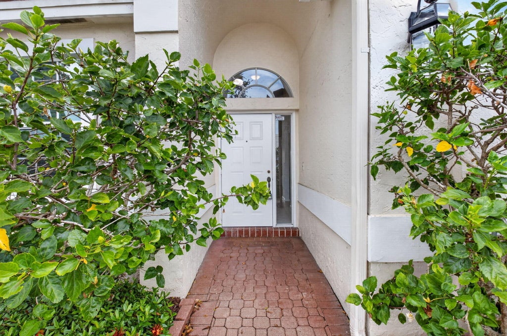 Photo of 23256 Alora Drive, Boca Raton, FL 33433 (MLS # B26050556)