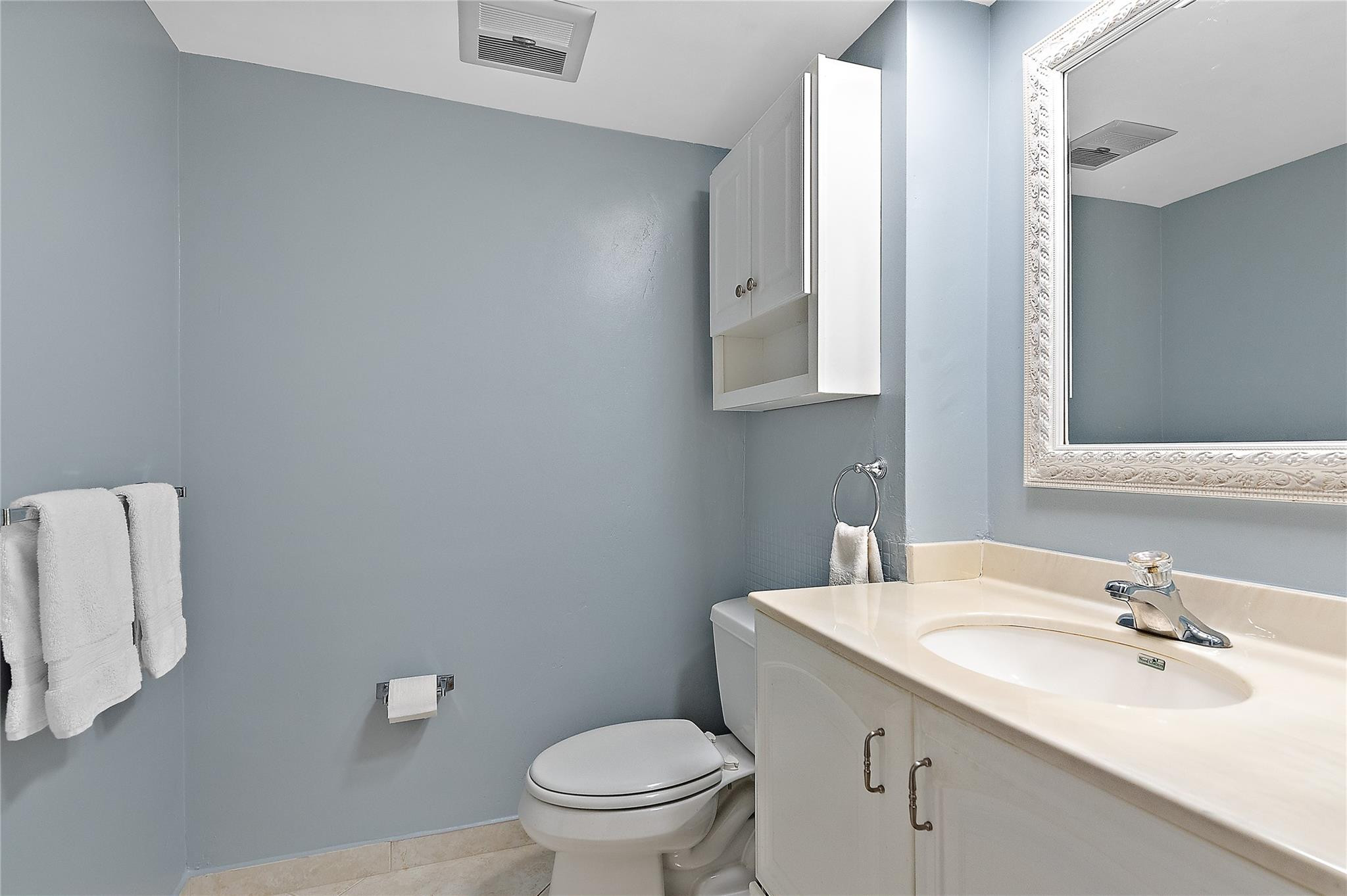 Regency Tower - Residential