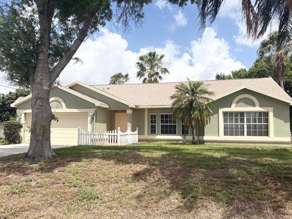Photo of 192 SW North Wakefield Circle, Port Saint Lucie, FL 34953 (MLS # B26010847)
