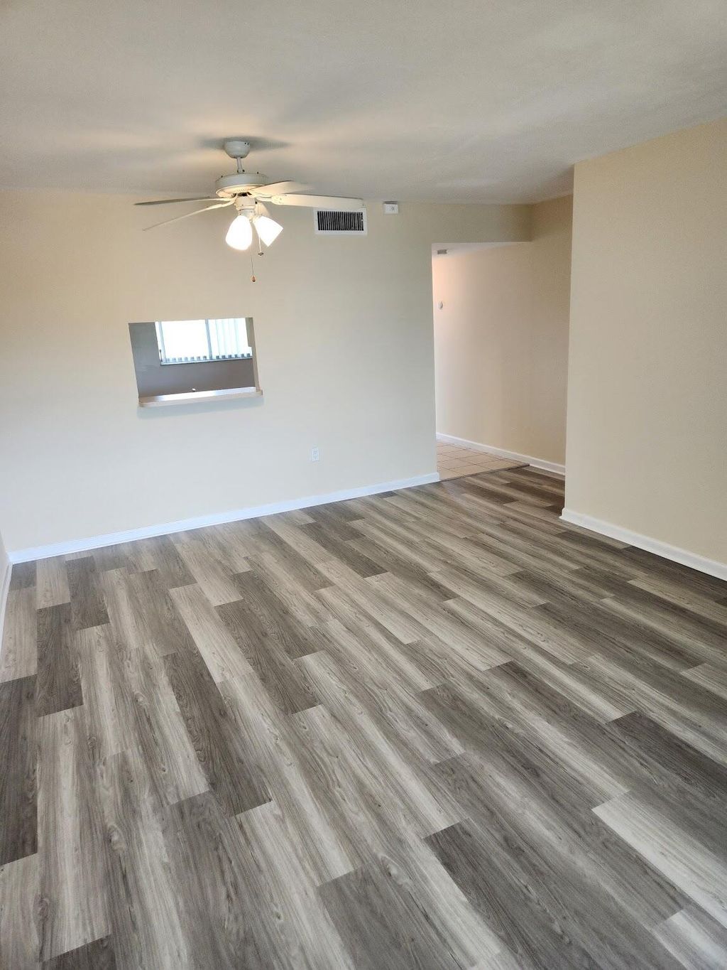 Photo of 731 N Pine Island Road #402, Plantation, FL 33324 (MLS # B26018914)