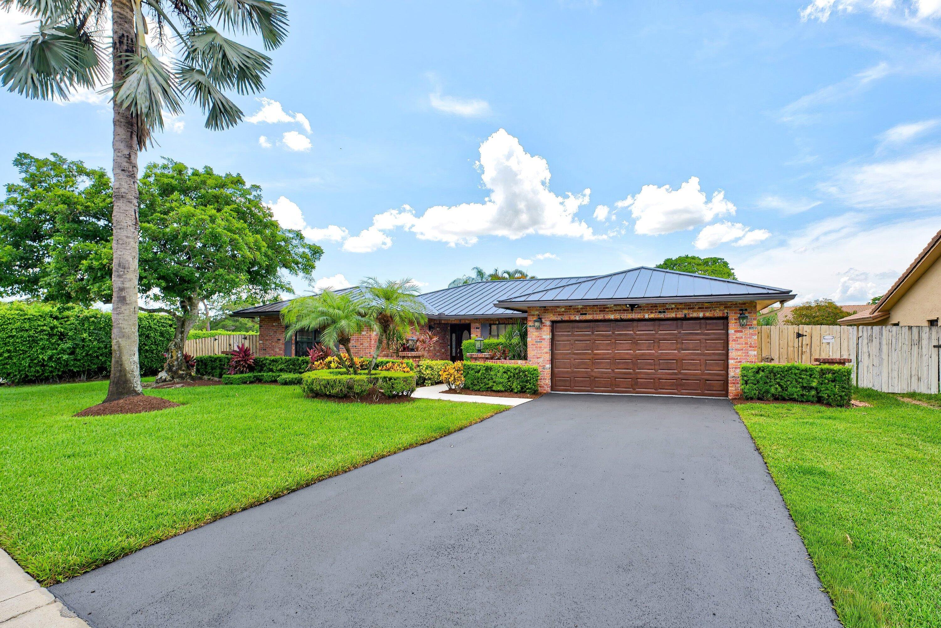 21155 Shady Vista Lane
