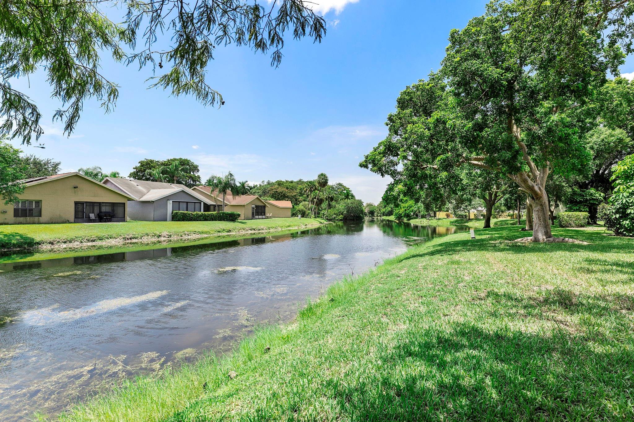 Golden Raintree III - Residential